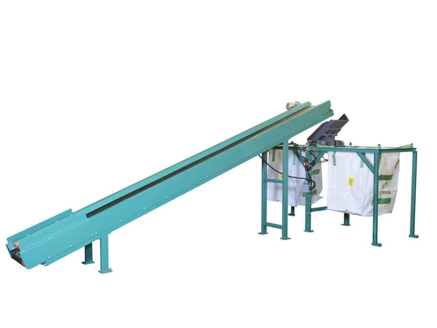 Nastro trasportatore industriale con sistema di riempimento sacchi
